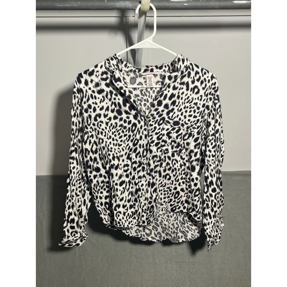 Victoria's Secret‎ Women's XS Leopard Print Button-Up Pajama Sleep Shirt Top